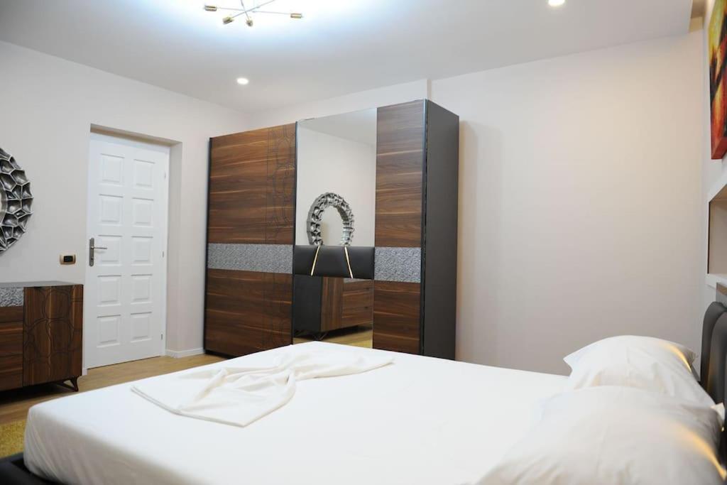 Apartamento Grandpa House App.1 Tirana Exterior foto