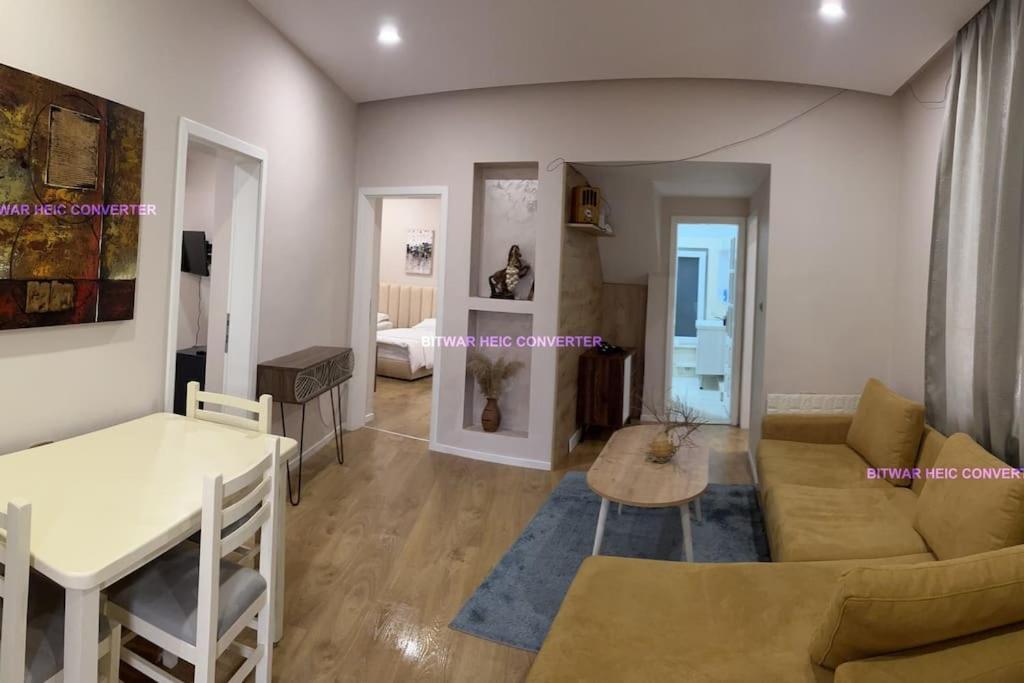 Apartamento Grandpa House App.1 Tirana Exterior foto
